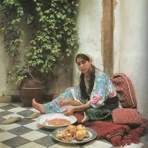 Meet your Posher, Mouna